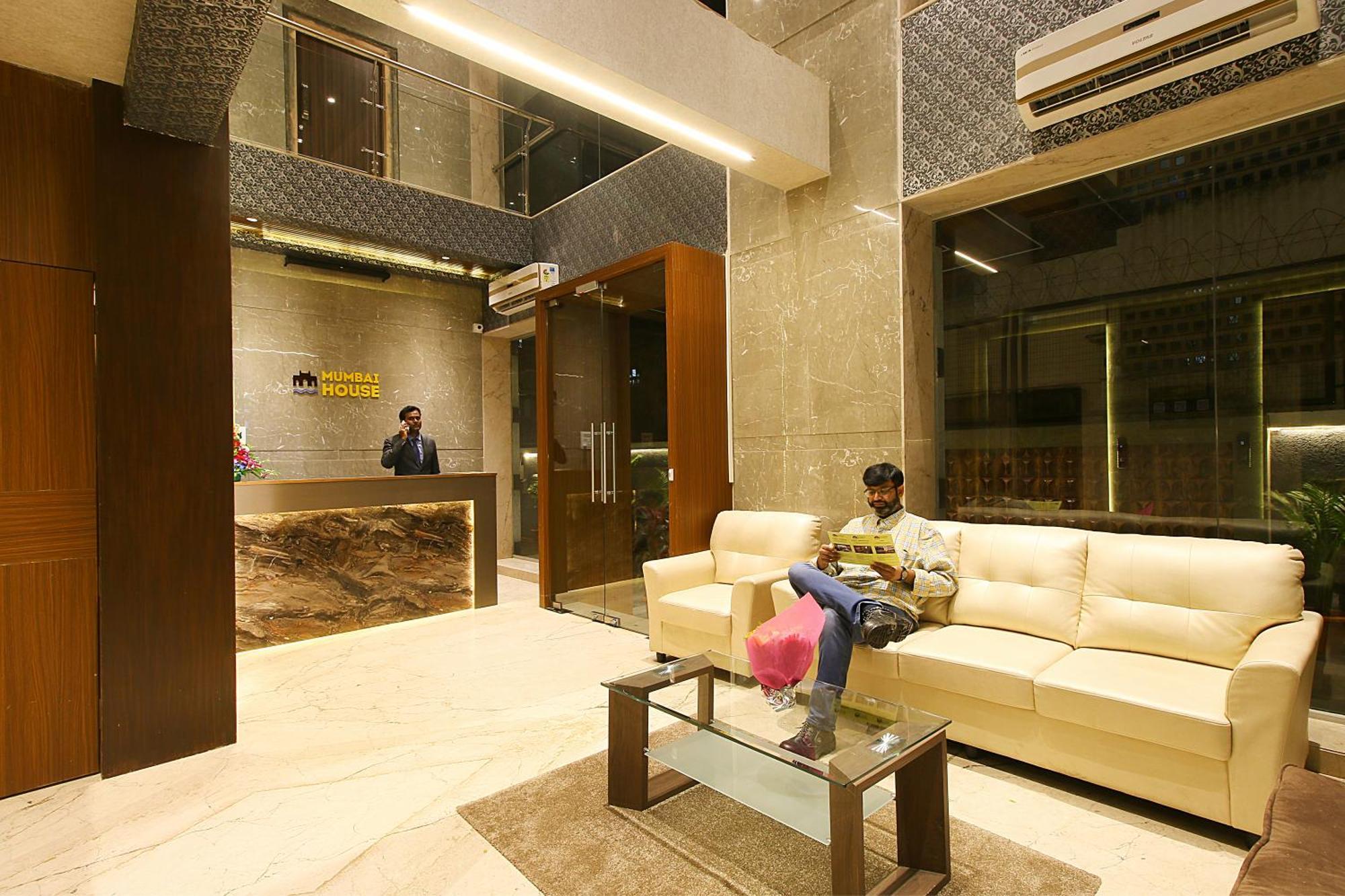 Mumbai House Luxury Apartments Santacruz East, Mumbai Exterior photo