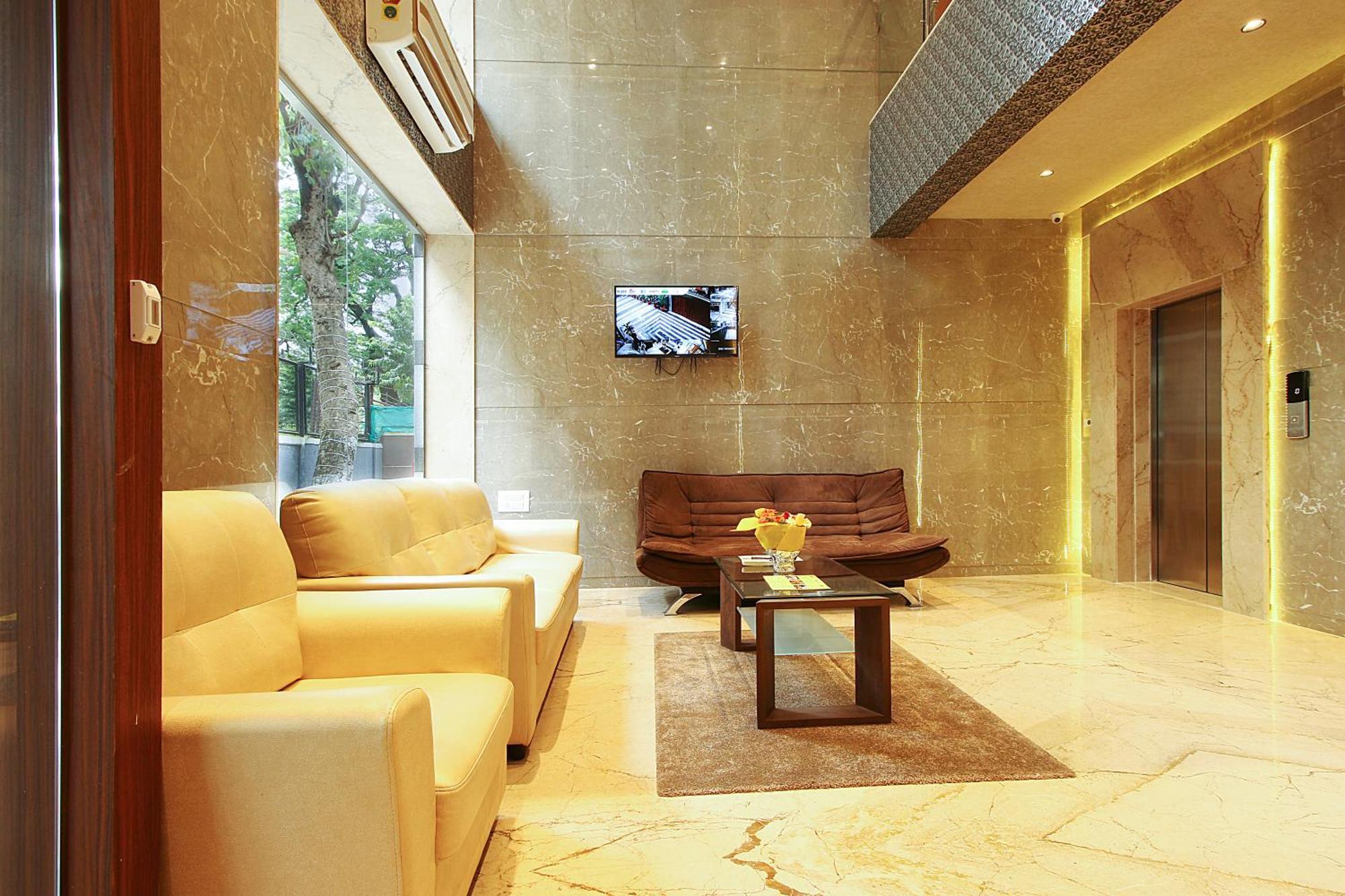Mumbai House Luxury Apartments Santacruz East, Mumbai Exterior photo