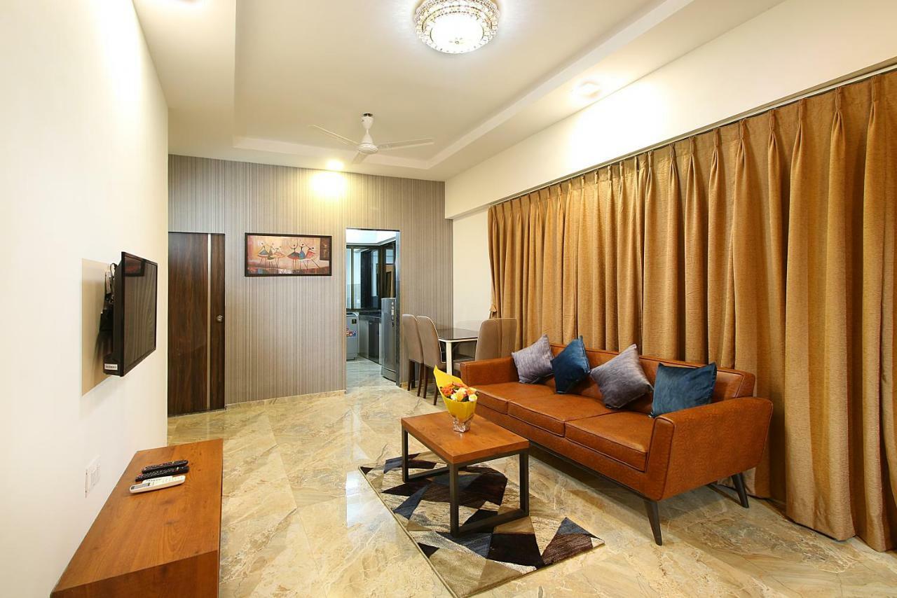 Mumbai House Luxury Apartments Santacruz East, Mumbai Exterior photo
