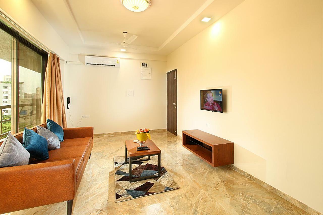 Mumbai House Luxury Apartments Santacruz East, Mumbai Exterior photo